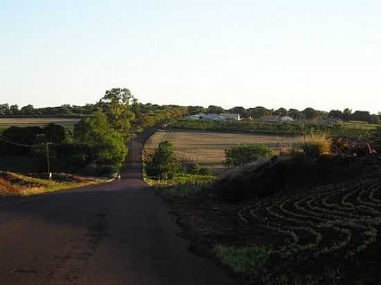 VISTA DO DISTRITO DE CARAJ-FOTO:-=ANDERSALVES=- - CARAJ - PR