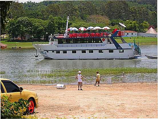 CLUBE CARAVELA EM CARLPOLIS-FOTO:TBAR - CARLPOLIS - PR
