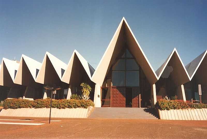 CASCAVEL-PR-ENTRADA PRINCIPAL DA CATEDRAL DE N.SRA.APARECIDA-FOTO:REGINALDO LEVINSKI - CASCAVEL - PR