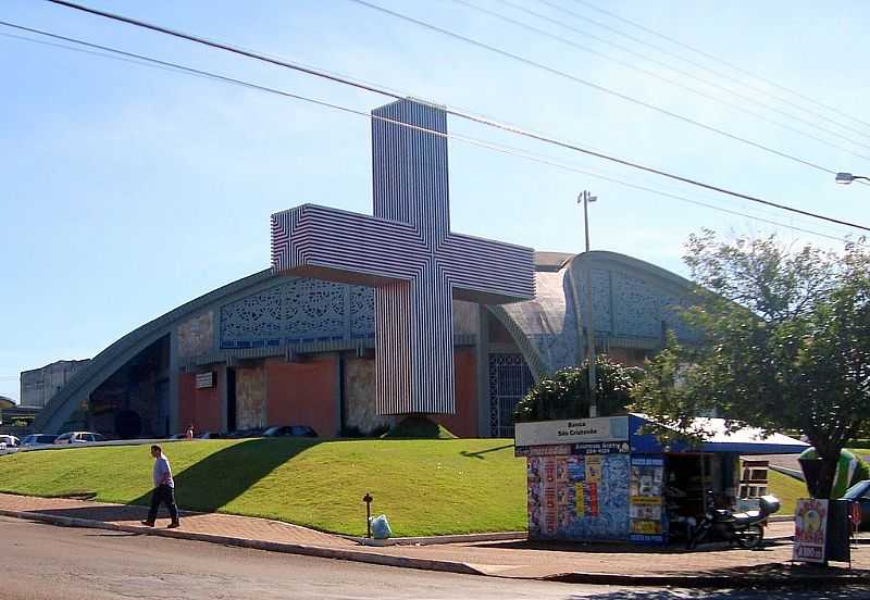 CASCAVEL-PR-IGREJA DE SO CRISTVO-FOTO:LEONIR ANGELO LUNARDI - CASCAVEL - PR