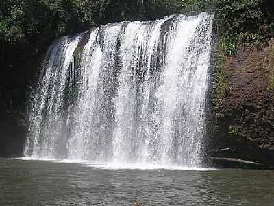 CACHOEIRA-FOTO:DJXANDAO - CU AZUL - PR