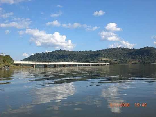 PONTE DO ALAGADO EM CHOPINZINHO-PR-FOTO:UELITON SLOMA - CHOPINZINHO - PR