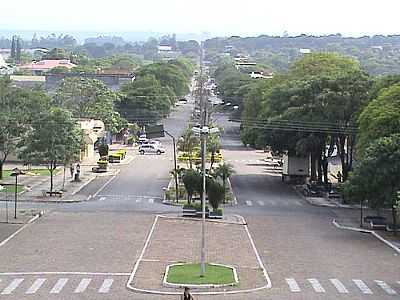 AVENIDA-FOTO:MAURICIOCARESIA  - CIDADE GACHA - PR