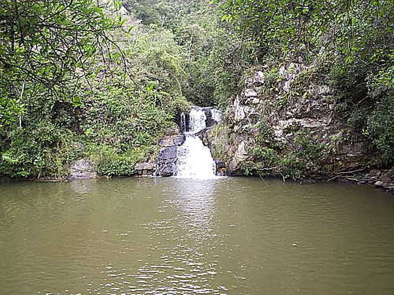 COLOMBO-PR-CACHOEIRA RONCADOR DO BACAETAVA-FOTO:JOO MANOEL GRANEMANN  - COLOMBO - PR