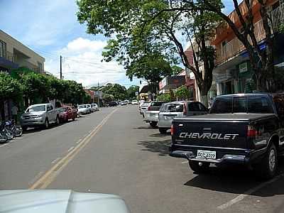 RUA-FOTO:RICARDOKOB - COLORADO - PR