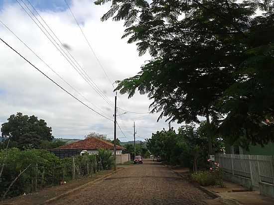 CONGONHINHAS-PR-RUA DA CIDADE-FOTO:LUIZCARLOSANTOS - CONGONHINHAS - PR