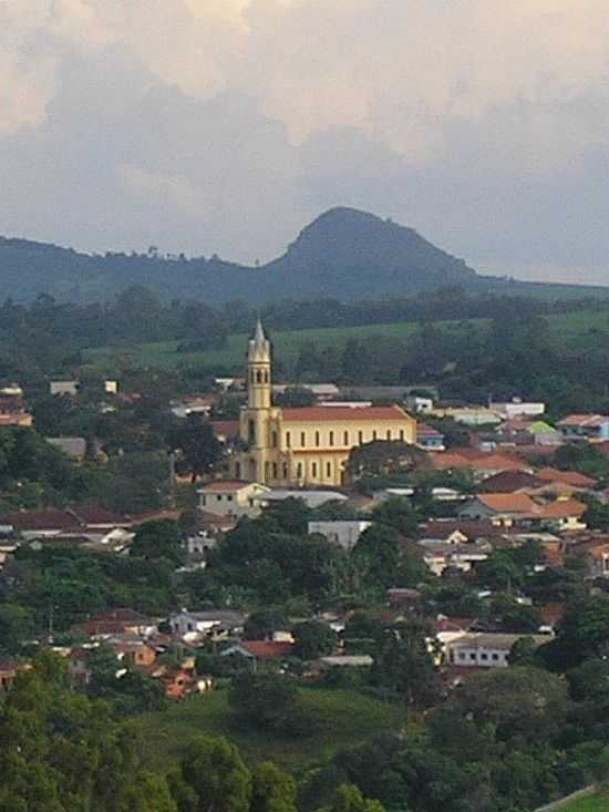CONGONHINHAS-PR-VISTA DA MATRIZ DE N.SRA.APARECIDA E PARCIAL DA CIDADE-FOTO:DONISETETITI - CONGONHINHAS - PR