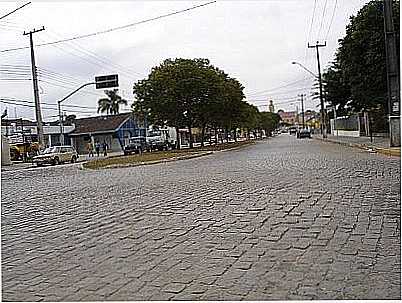 AV.JOO FRANCO-FOTO:IONILDO SANCHES  - CONTENDA - PR