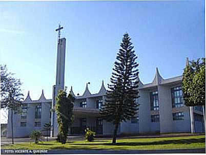 MATRIZ DE N.S.DE FTIMA-FOTO:VICENTE A. QUEIROZ - CRUZEIRO DO OESTE - PR