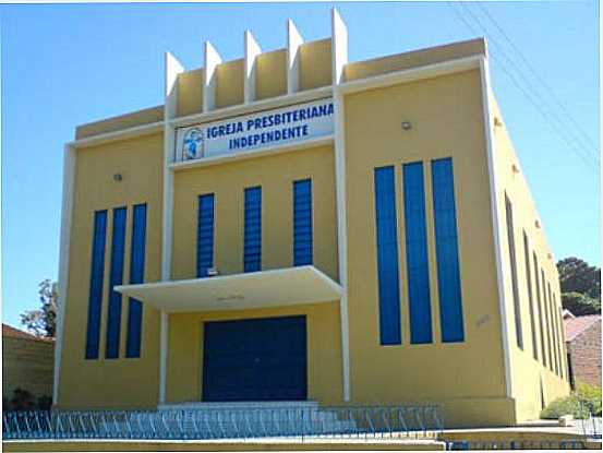 TEMPLO NOVO DA IGREJA PRESB. INDEPENDENTE, POR EDISON DE LALA - CRUZEIRO DO OESTE - PR