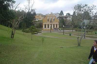 BOSQUE DO ALEMO - 
POR WALTER LEITE - CURITIBA - PR