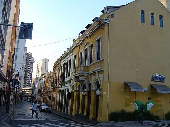 CURITIBA-PR-CENTRO VELHO DA  CIDADE-FOTO:PAULO YUJI TAKARADA - CURITIBA - PR