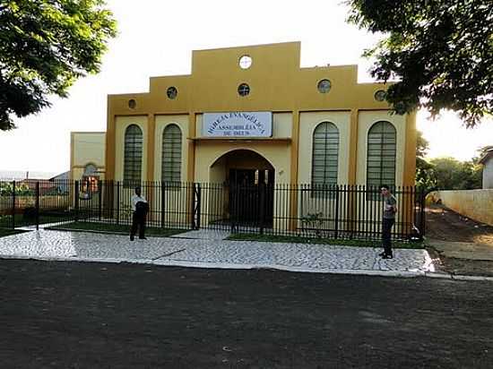 TEMPLO DA ASSEMBLIA DE DEUS EM DIAMANTE DOESTE-FOTO:
RICARDO MERCADANTE - DIAMANTE D'OESTE - PR