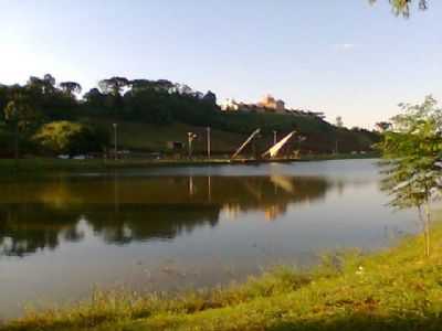 PARQUE LAGO DOURADO, POR JANETE - DOIS VIZINHOS - PR