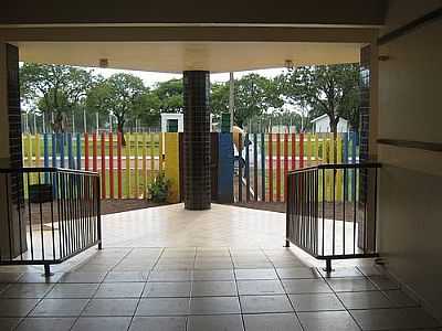 ESCOLA-FOTO:ROBERTO CARLOS KLAUC  - DOUTOR OLIVEIRA CASTRO - PR