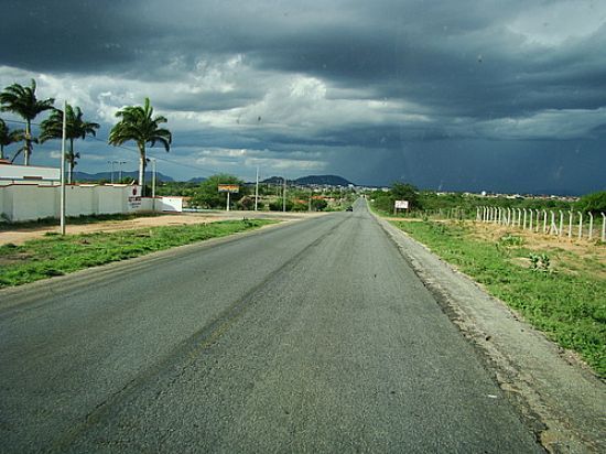 RODOVIA EM GUANAMBI-FOTO:JOSEADILSONET - GUANAMBI - BA