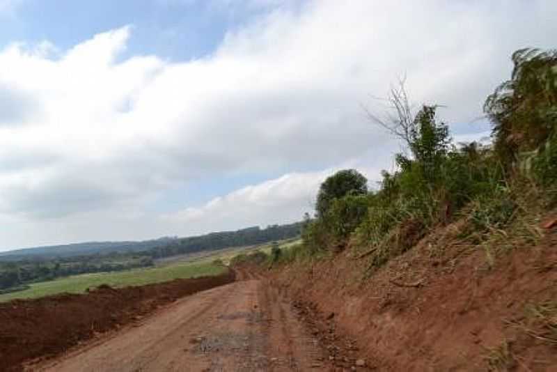 IMAGENS DO DISTRITO DE FAXINAL DOS ELIAS, MUNICPIO DE SO MATEUS DO SUL/PR - FAXINAL DOS ELIAS - PR