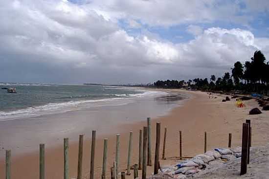 INVERNO NA PRAIA DE GUARAJUBA-FOTO:KILLIEF - GUARAJUBA - BA