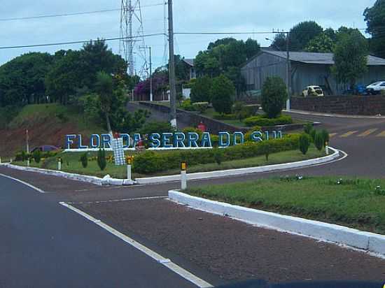 ENTRADA DA CIDADE DE FLOR DA SERRA DO SUL-FOTO:LOIVINHO A.M.FRANA - FLOR DA SERRA DO SUL - PR