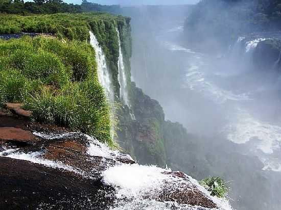 FOZ DO IGUAU-PR-MARAVILHA DA NATUREZA-CATARATAS DO IGUAU-FOTO:LEIRE13 - FOZ DO IGUAU - PR