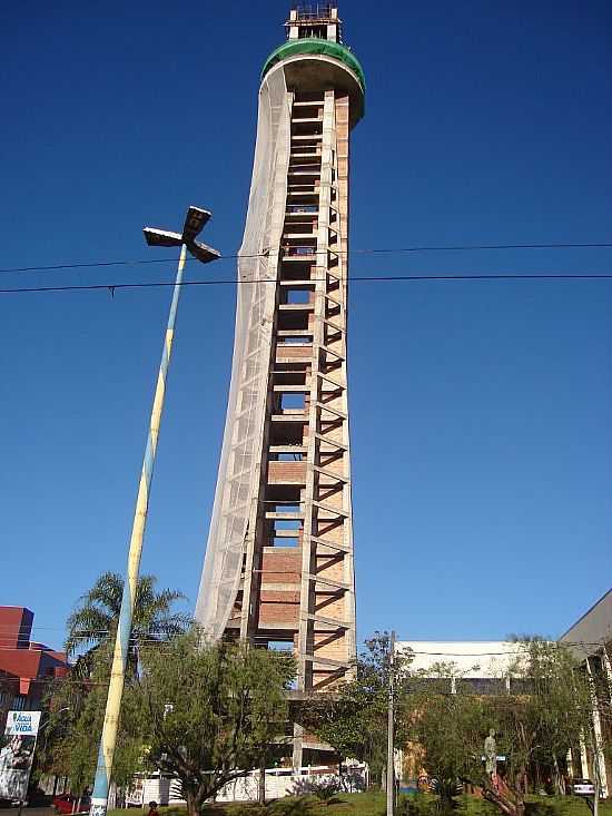 FRANCISCO BELTRO-PR-TORRE DA CATEDRAL DE N.SRA.DA GLRIA-FOTO:RENATO VIANA ALBARRA - FRANCISCO BELTRO - PR