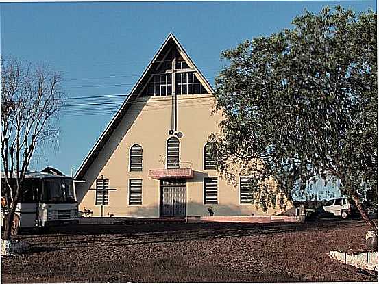 IGREJA DE RIO TUNA EM FRANCISCO BELTRO-PR-FOTO:RICARDO MERCADANTE - FRANCISCO BELTRO - PR