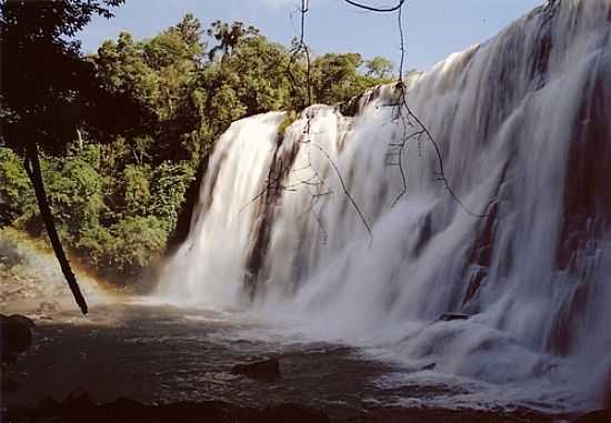 CACHOEIRA N.SRA.APARECIDA EM FUNDO-FOTO:VENICIUS - FUNDO - PR