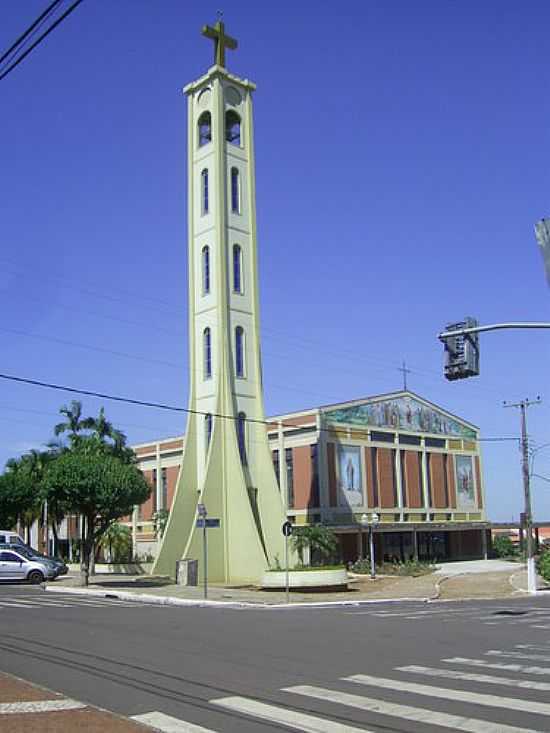 IGREJA MATRIZ N.SRA.DAS CANDEIAS EM GOIOER-FOTO:DOGBERT2007 - GOIOER - PR