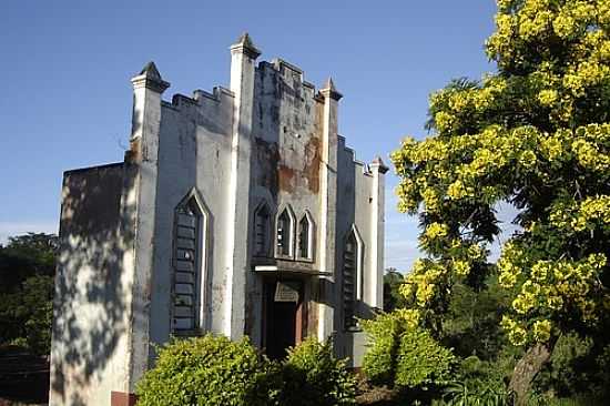 IGREJA EM GRANDES RIOS-PR-FOTO:ALUISIO RIBEIRO 2 - GRANDES RIOS - PR