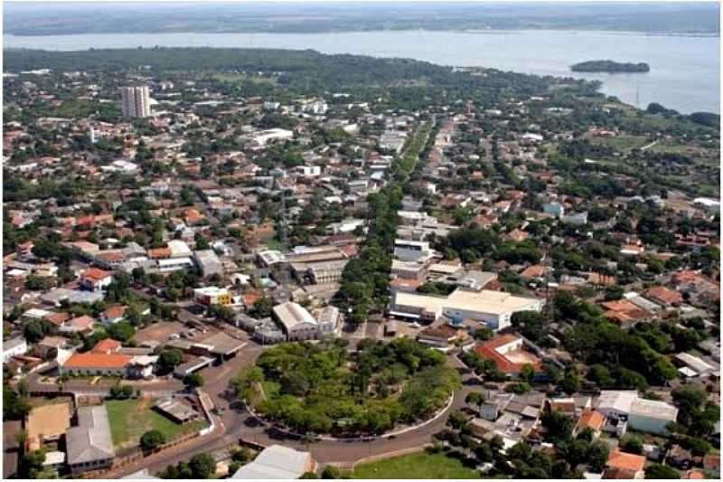 GUARA-PR-PRAA CASTELO BRANCO CONHECIDA COMO REDONDO-FOTO:GABIVALENGA - GUARA - PR