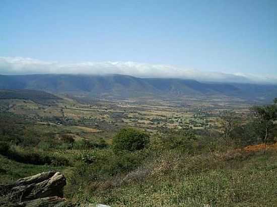 VISTA DA SERRA DO SALTO-FOTO:THOM LUCAS A. OLIVEIRA   - GUIRAPA - BA