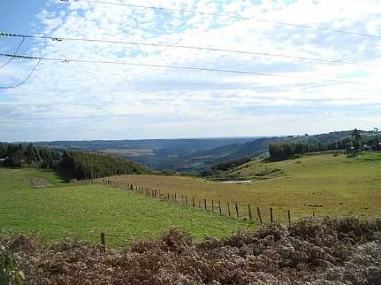 VALE IRATINZINHO EM GUARAPUAVINHA-FOTO:ANTONIO ALVES - GUARAPUAVINHA - PR