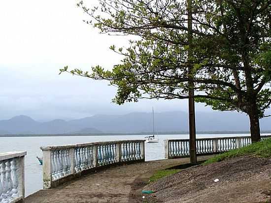 GUARAQUEABA FOTO
POR PLINIO FASOLO (PANORAMIO) - GUARAQUEABA - PR