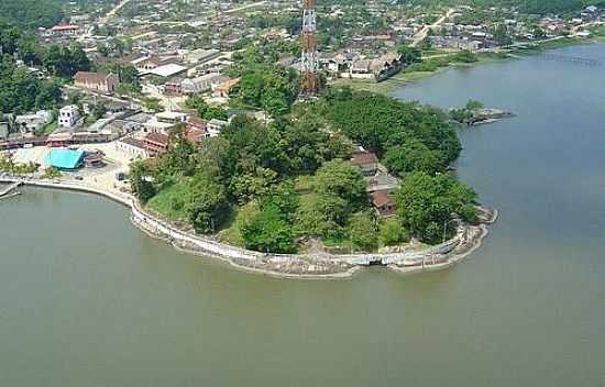 GUARAQUEABA FOTO 
POR ERICK MUHLESTEDT (PANORAMIO) - GUARAQUEABA - PR