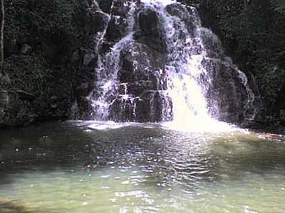 CACHOEIRA-FOTO:MIKEIAS - HONRIO SERPA - PR