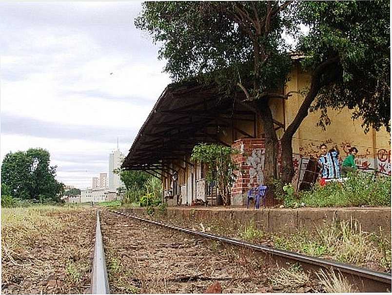 ANTIGA ESTAO FERROVIRIA - IBIPOR - PR