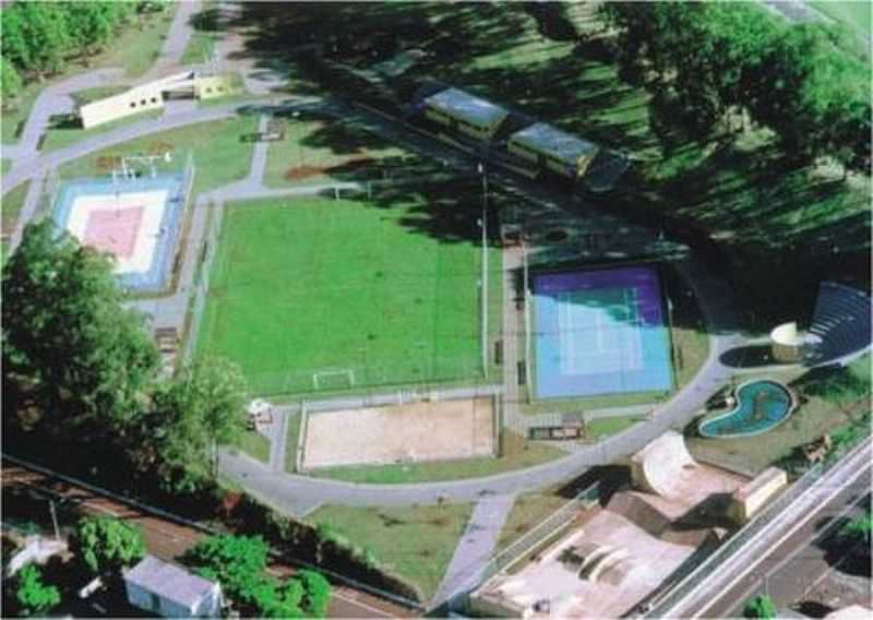 CENTRO POLIESPORTIVO CARECO - IBIPOR - PR