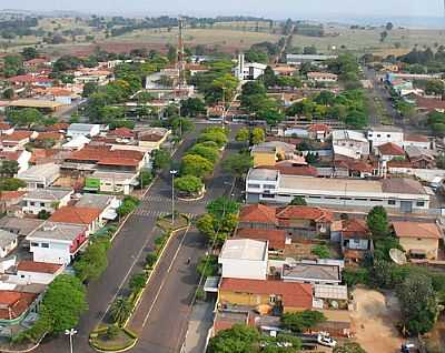 FOTO AREA DA AVENIDA (FOTO STUDIO VERA) - ICARAMA - PR