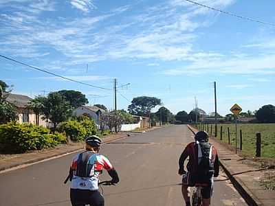 CHEGANDO EM IGUARA-FOTO:MARQUEAL  - IGUARAU - PR