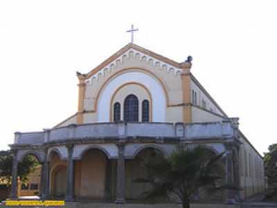 MATRIZ DE N.S.APARECIDA-FOTO:VICENTE A. QUEIROZ - IGUARAU - PR