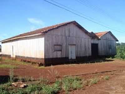 ANTIGO BARRACO DE ARMAZENAMENTO DE CEREAIS DE IGUATU-FOTO:GASPARIM - IGUATU - PR