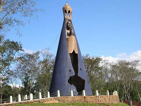 MONUMENTO  N.SRA.APARECIDA EM ITAIPULNDIA-FOTO:FABIANO A. ARNDT - ITAIPULNDIA - PR