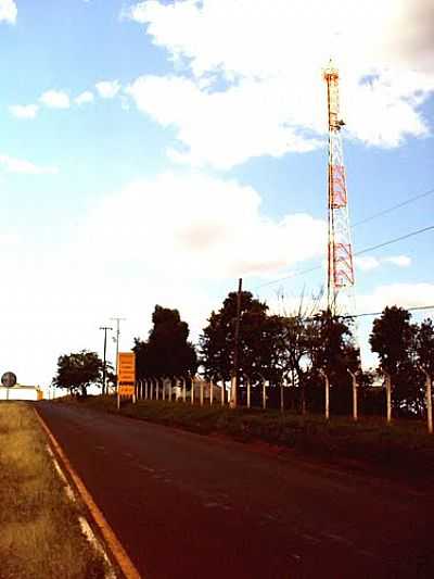 TORRE DE TELEFONIA-FOTO:CARLOS CRISTIANO DE  - ITAMBARAC - PR