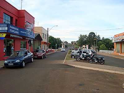 CENTRO DA CIDADE-FOTO:LEONIR ANGELO LUNARD  - ITAPEJARA D'OESTE - PR