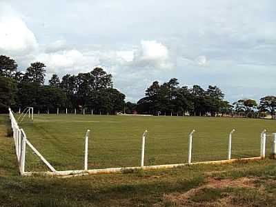 CAMPO DE FUTEBOL-FOTO:IVO RAZABONI  - IVAT - PR