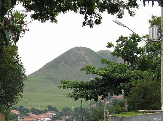 MORRO DE JACAREZINHO-PR-FOTO:ANDR BONACIN - JACAREZINHO - PR