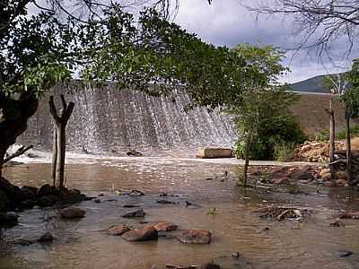 BARRAGEM POR REGI MADUREIRA - IBIAJARA - BA