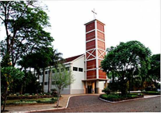 PARQUIA  SAGRADO CORAO DE JESUS EM JUSSARA-PR-FOTO:NILSON REIS GONALVES - JUSSARA - PR