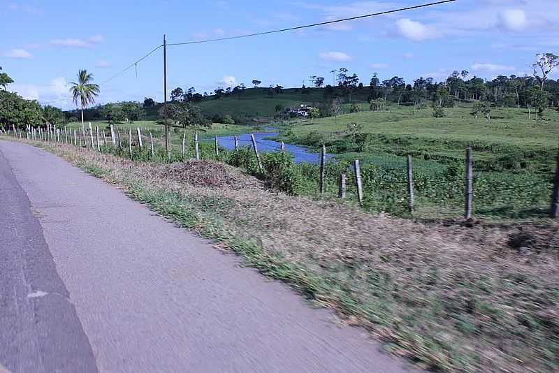 IBICARA-BA-RODOVIA BR-415 MARGEANDO O RIO CACHOEIRAS-FOTO:DIMAS JUSTO - IBICARA - BA