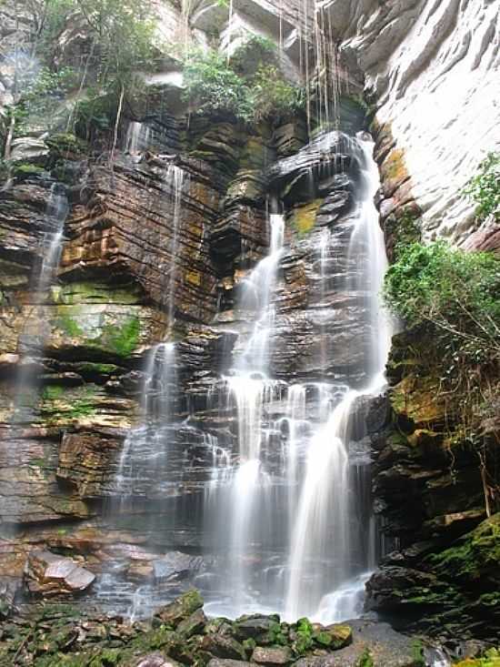 CACHOEIRA DA TRILHA DO BURACO EM IBICOARA-BA-FOTO:GREENDK - IBICOARA - BA